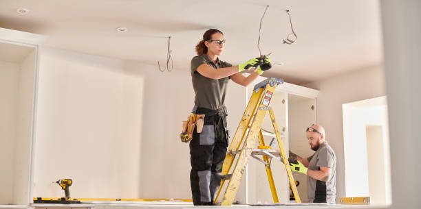 Best Affordable Emergency Electrician  in Newpt, OR